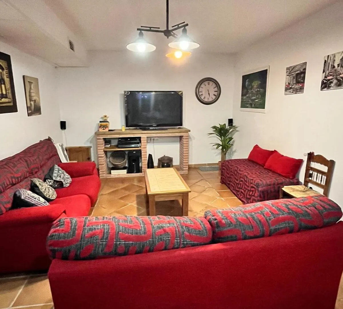 Basement With Barbecue And Patio Vila Ronda